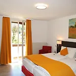 Belle Epoque Victoria & Hotel 3*