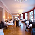 Belle Epoque Victoria & Hotel 3*