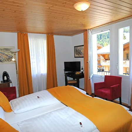 Belle Epoque Victoria & 3*