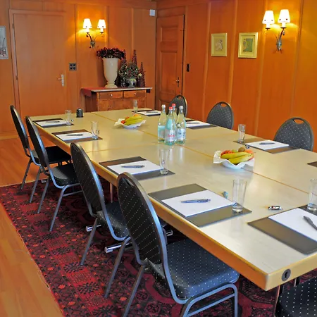 Belle Epoque Victoria & 3*