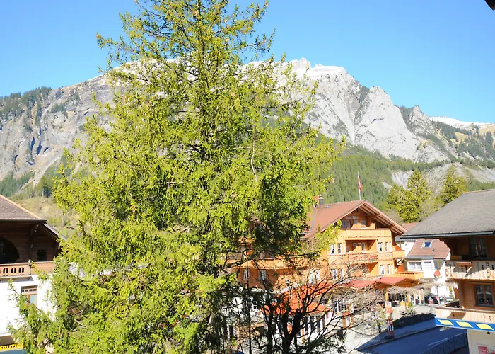 Belle Epoque Victoria & Hotel 3*