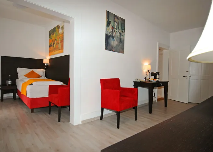 Belle Epoque Victoria &