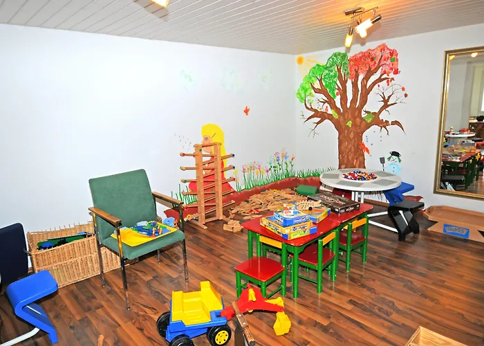 Belle Epoque Victoria & 3*