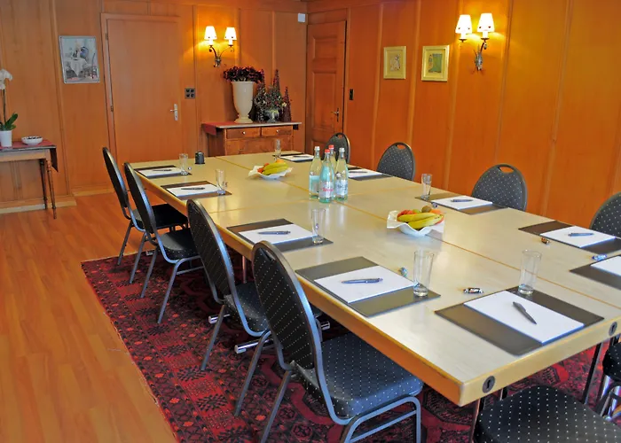 Belle Epoque Victoria & 3*