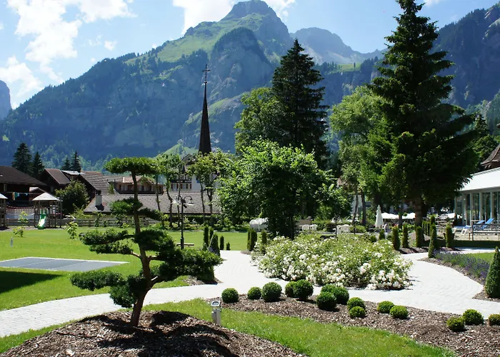 Belle Epoque Victoria & 3*