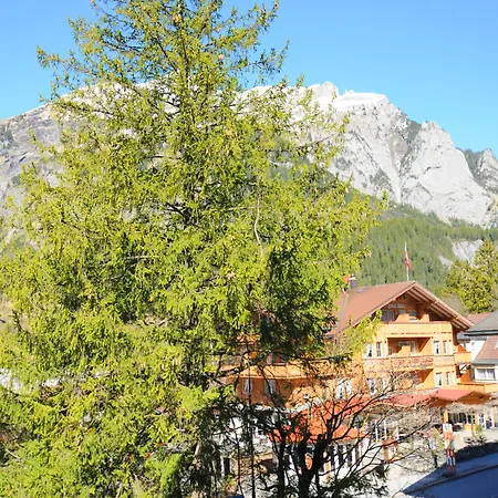 Belle Epoque Victoria & Hotel 3*