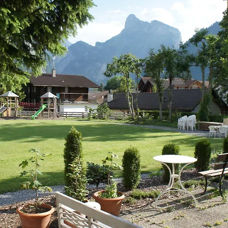 Belle Epoque Victoria & 3*